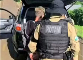 Pai esfaqueia própria filha de apenas 3 anos