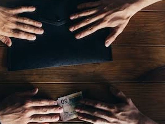 Servidor de Santa Amélia é preso em flagrante por corrupção passiva