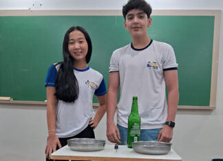 Alunos da 2ª série do Colégio Ecel de Bandeirantes fazem experimento de termodinâmica