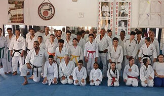 Alunos da Associação Bandeirantense de Karatê participam do 29º Exame de Faixa