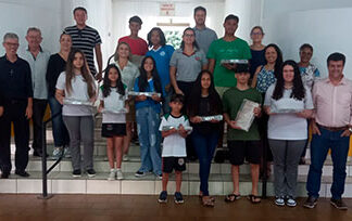 Parceria entre Icas e Rotary Club de Bandeirantes resulta em ação social para inclusão digital de estudantes