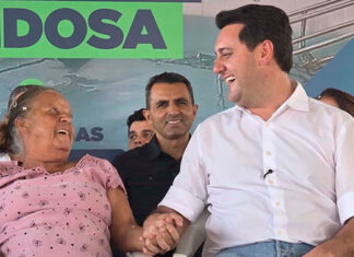 Com piscina e mobília, Ratinho Junior inaugura Condomínio do Idoso de Arapongas