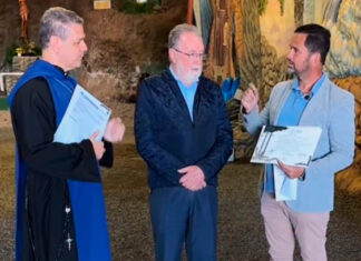 Menção Honrosa e Diploma da Lei Caminho dos Anjos