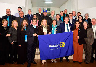 Rotary Club de Bandeirantes empossa nova diretoria