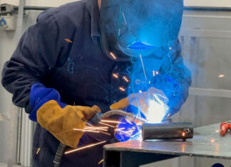 Indústria mais eficiente com soldagem robotizada é a proposta da Grantech na Induspar 2025