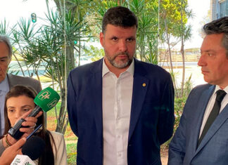 Dumping do leite é risco social e à segurança alimentar do país