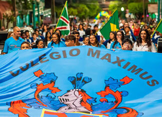 Colégio Maximus celebra a Independência com desfile que une gerações