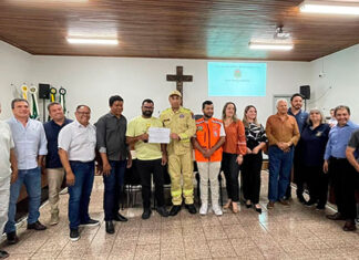 ‘Moção de Aplausos’!