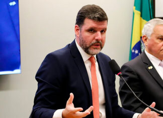 Projeto de Lupion susta decreto de Lula que quer escolta policial para o MST