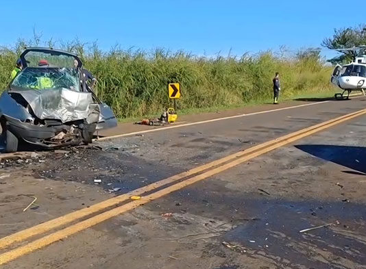 Acidente frontal na BR-369 deixa dois mortos e três feridos graves entre Bandeirantes e Santa Mariana
