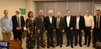 Nova diretoria da ADJORI-PR toma posse e vice-governador prestigia solenidade