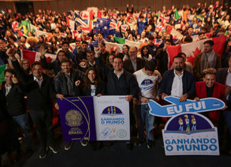 Quem foi e quem vai: governador participa de encontro do Ganhando o Mundo em Londrina