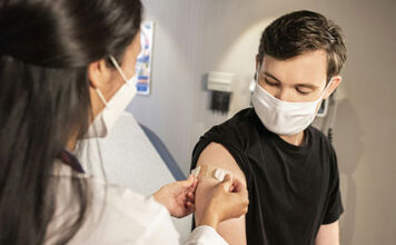 Começa dose de reforço contra polio