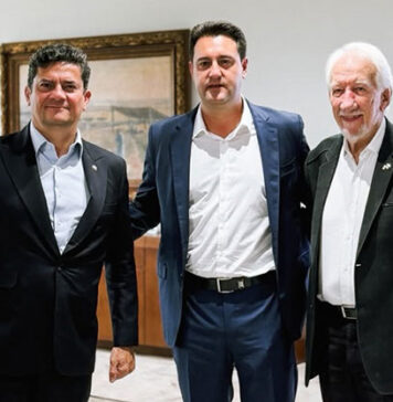 Ratinho Jr. e Moro se reúnem no Palácio Iguaçu