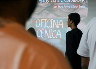 Oficina Cênica de Coro é realizada em Jacarezinho