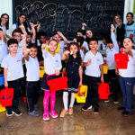 Alunos do Colégio Maximus aprendem sobre sistema monetário de forma lúdica