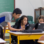 Escolas estaduais do Paraná promovem cadastro de alunos para mercado de trabalho