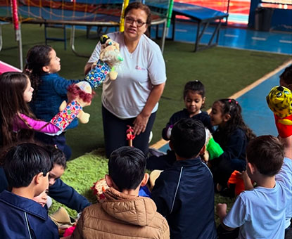 Teatro de Fantoches estimula criatividade e expressão de alunos do 1º Ano