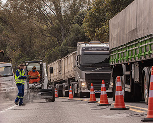 Rodovias sob concessão da EPR Litoral Pioneiro recebem obras de recuperação do pavimento