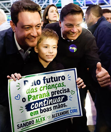 Mais de mil pessoas reforçam apoio a Sandro Alex em evento do PSD em Umuarama