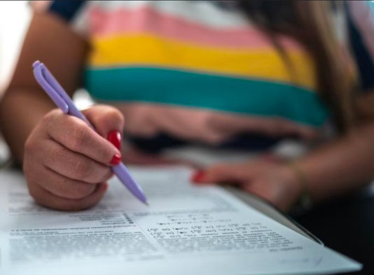 Prefeitura de Cambé abre concurso público com salários de até R$ 14 mil e inscrições a partir desta segunda-feira