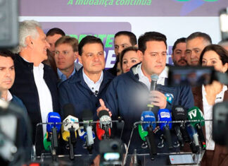 Ratinho Junior defende continuidade na convenção que confirmou Sandro Alex como indicado do PSD