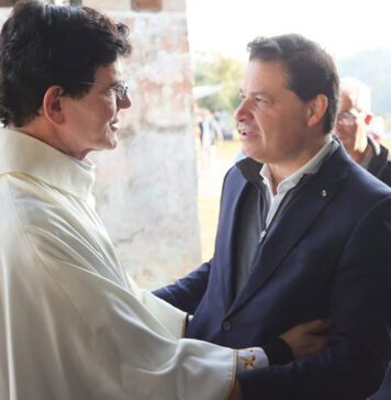 Sandro Alex destaca potencial do turismo religioso durante lançamento de complexo de evangelização em Piraquara
