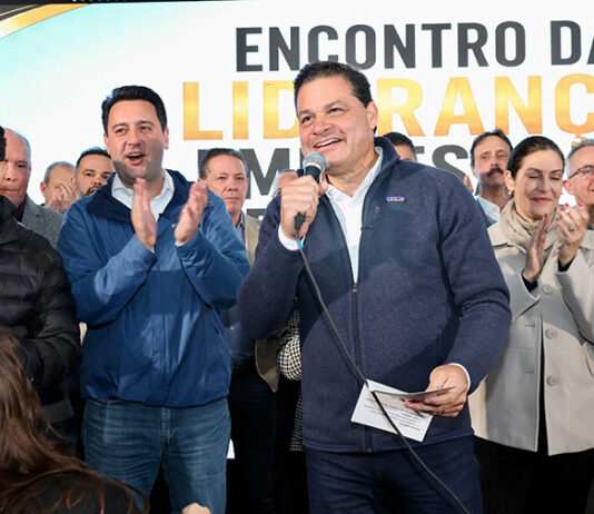 Na sua base eleitoral, Sandro Alex ultrapassa Moro em nova pesquisa