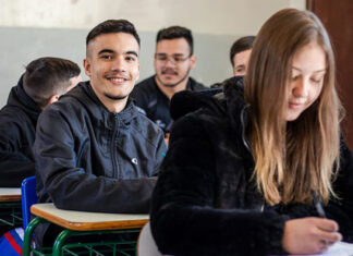 UENP divulga editais de convocação do programa Aprova Paraná Universidades a partir deste sábado