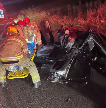 Ultrapassagem indevida provoca colisão entre carro e dois caminhões e deixa quatro feridos na BR-369
