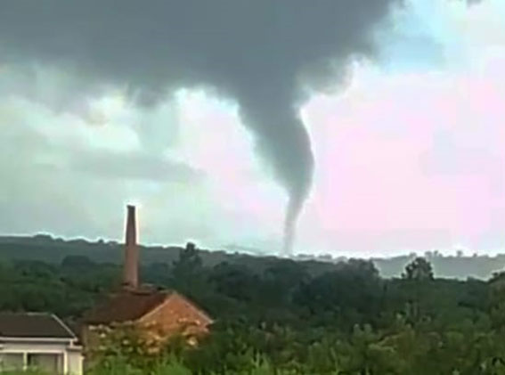 Paraná tem quatro ocorrências de nuvens funil em dez dias